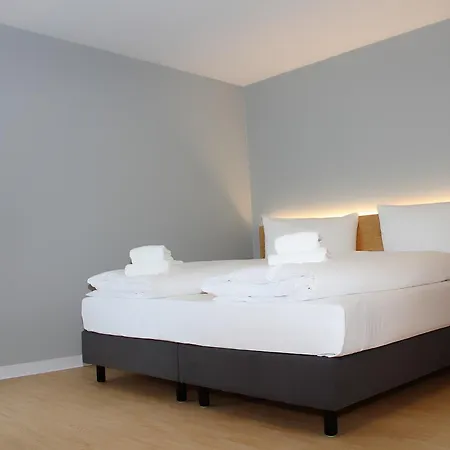 Otel Mk |